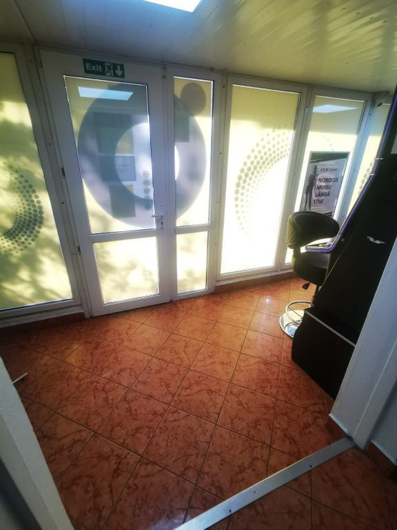 Spatiu comercial de vanzare – 70 mp, parter, Siderurgis...