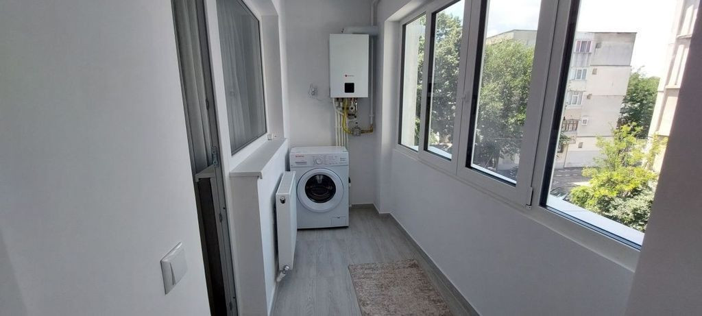 De inchiriat apartament 1 camera – 32 mp, complet mobil...