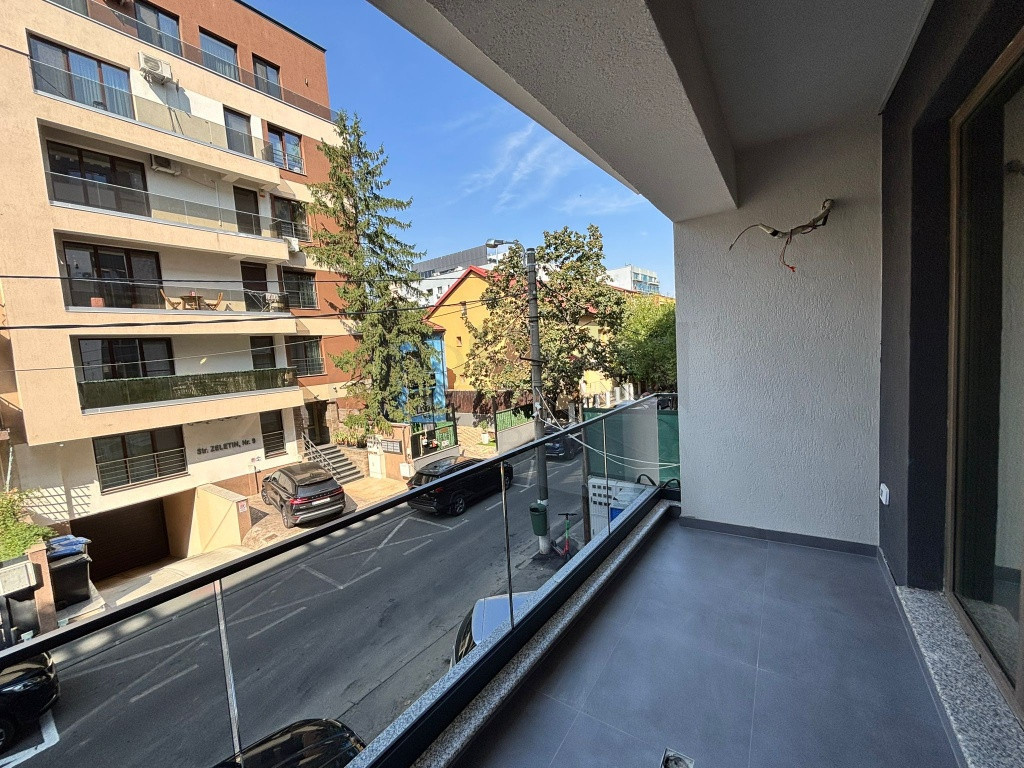 Apartament spatios 4 camere I Aviatiei