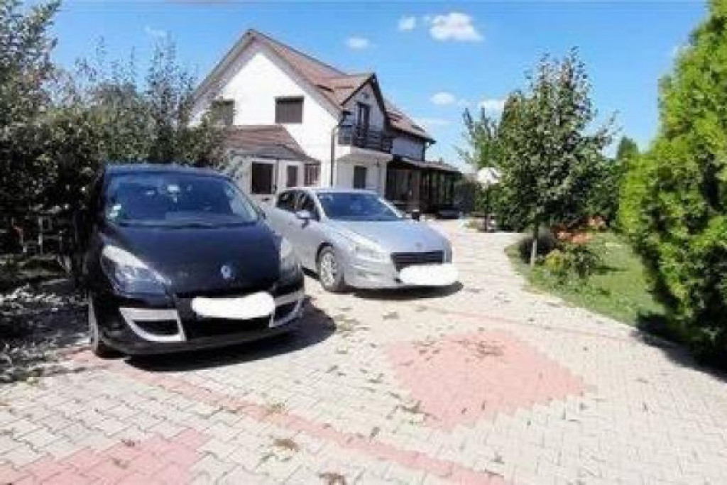 Vand casa in Lunca Cetatuii