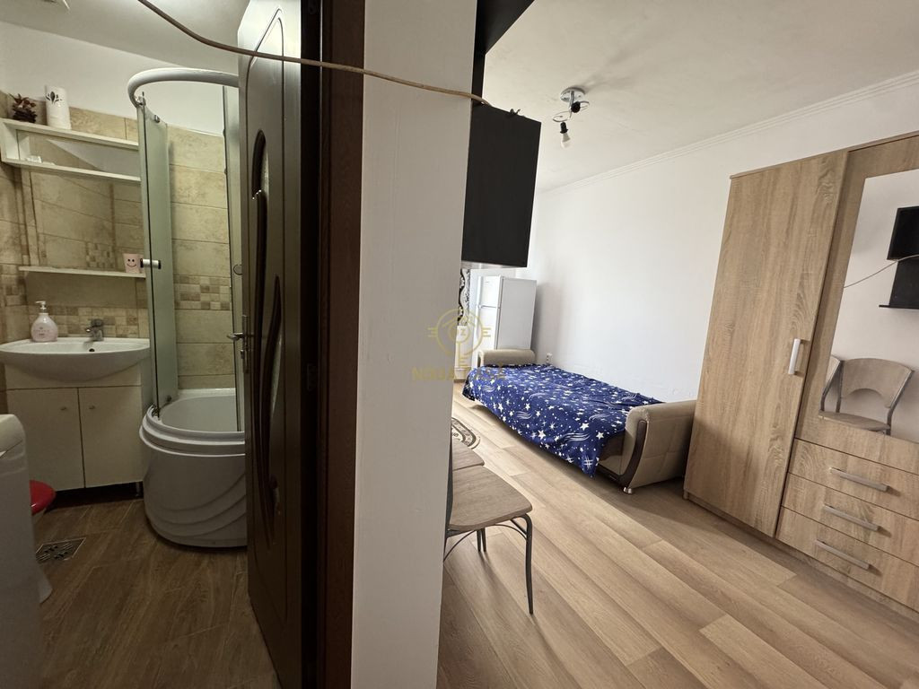 De inchiriat Garsoniera Mobilata/Utilata Etaj 2-190 Euro