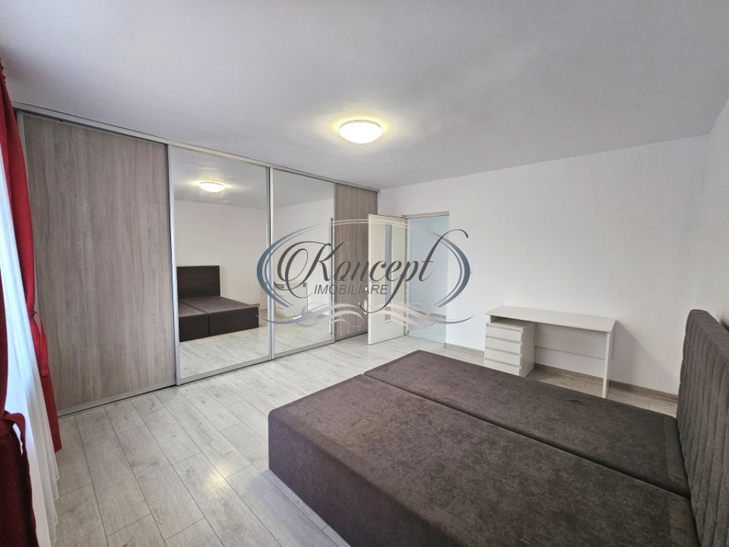 Apartament la casa cu parcare, zona Autogara Beta