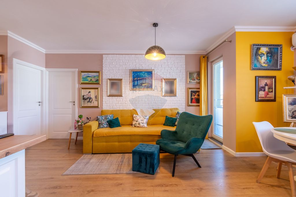 Apartament de vanzare, 3 camere, Strada Sesul de Sus, Zon...