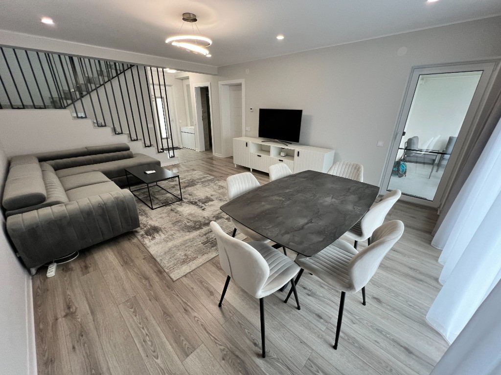 Închiriere casă 4 camere decomandate – Șelimbăr, str. Triajului