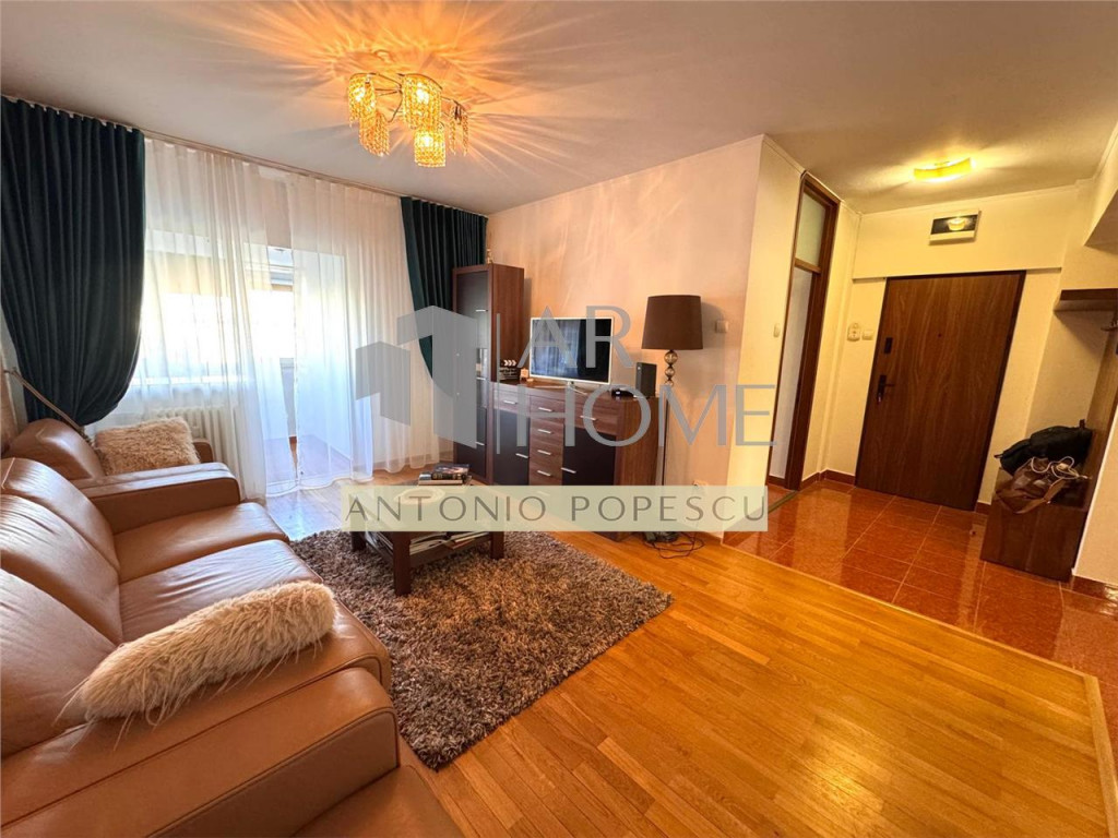 Apartament 3 camere, prima , in Ploiesti, ultracentral