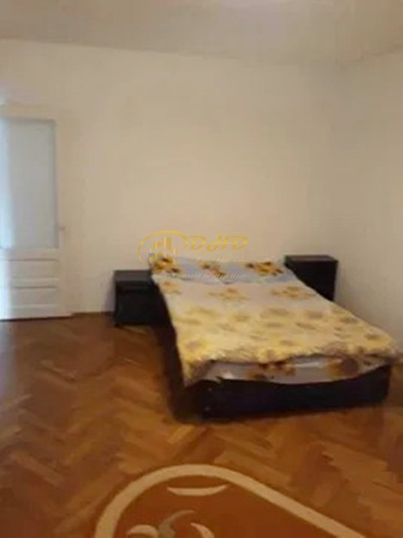 Apartament cu o camera in Podul de Fier