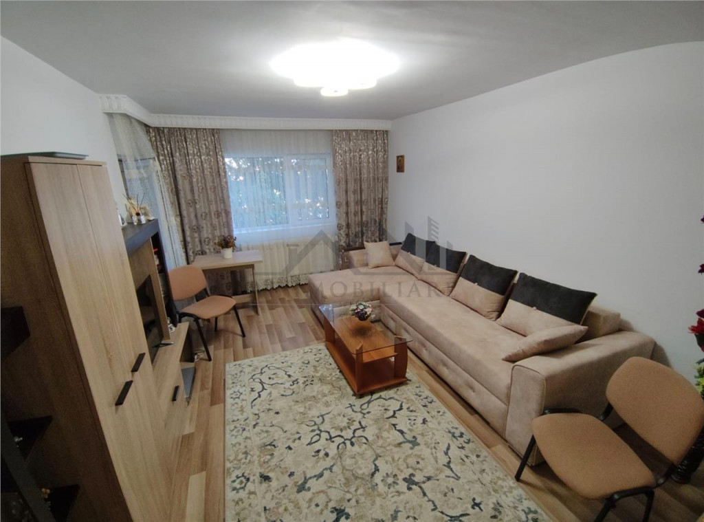 Apartament 3 camere bloc din 1986 CUG - Tudor Neculai