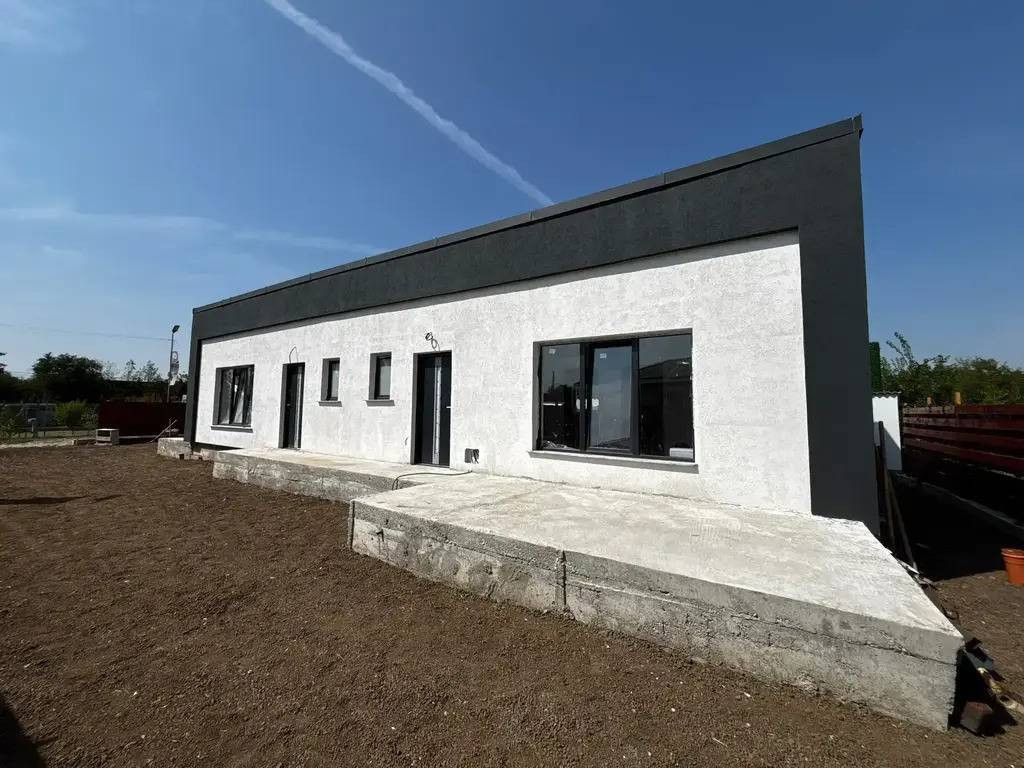 Apartament in casa pe 1 nivel- curte 80 mp Crevedia Kaufland