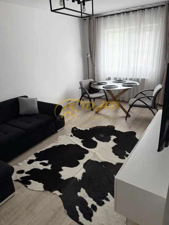 Apartament 2 camere Podul de Fier