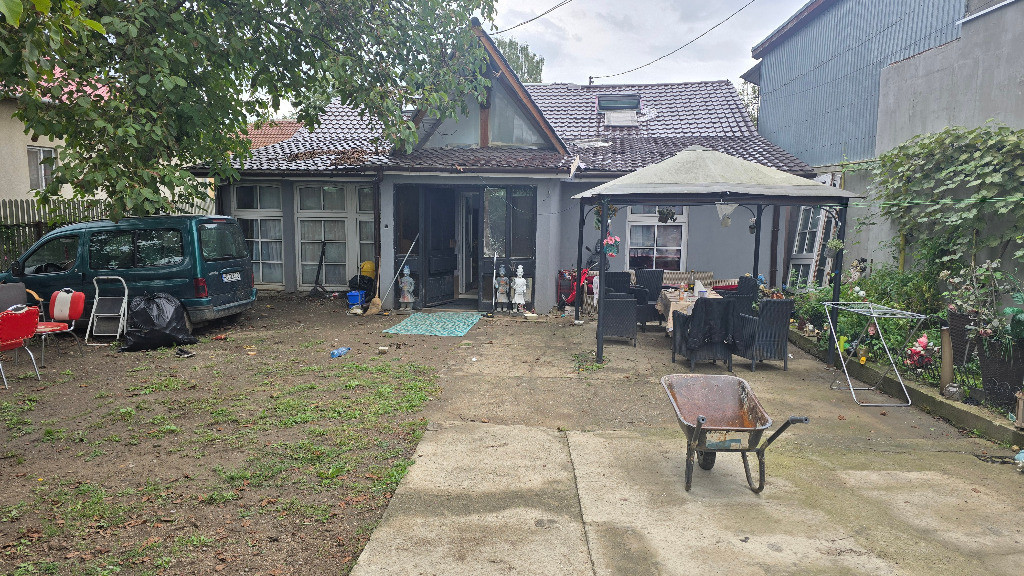 Vand casa in Deva, zona Garii, P+M, suprafata construita 120 mp