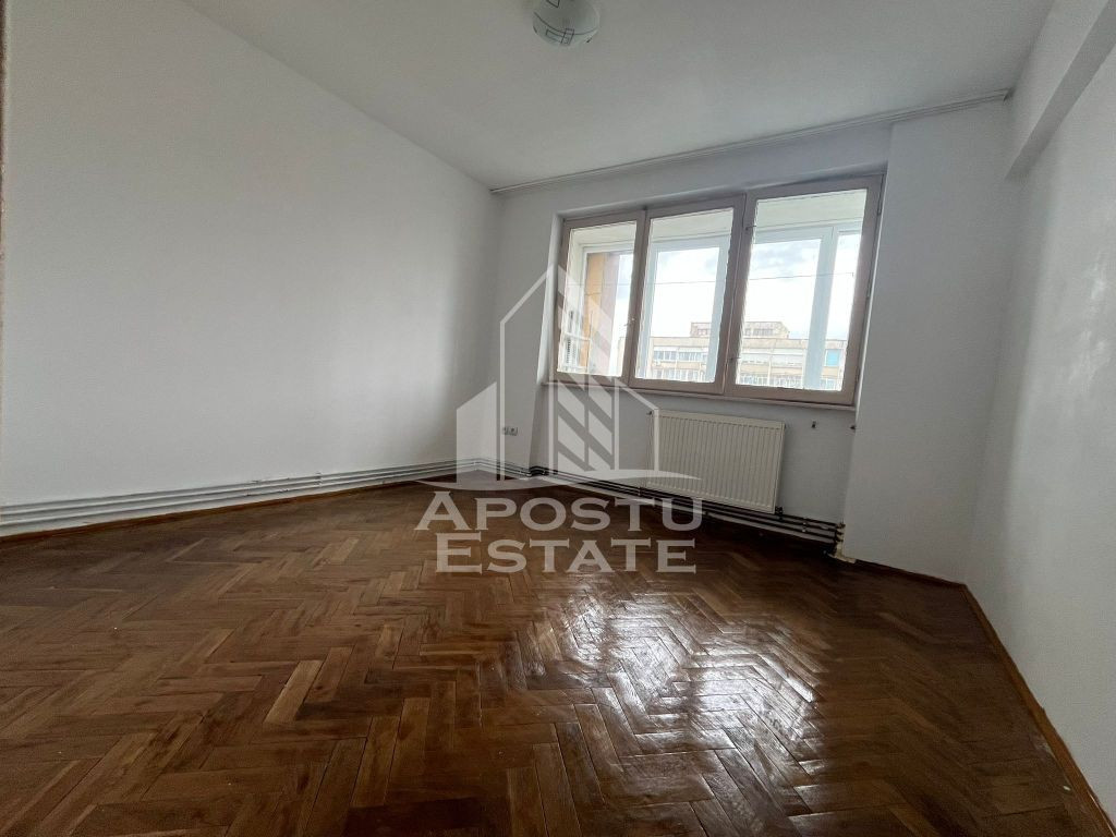 Apartament cu 2 camere,etaj intermediar, centrala proprie
