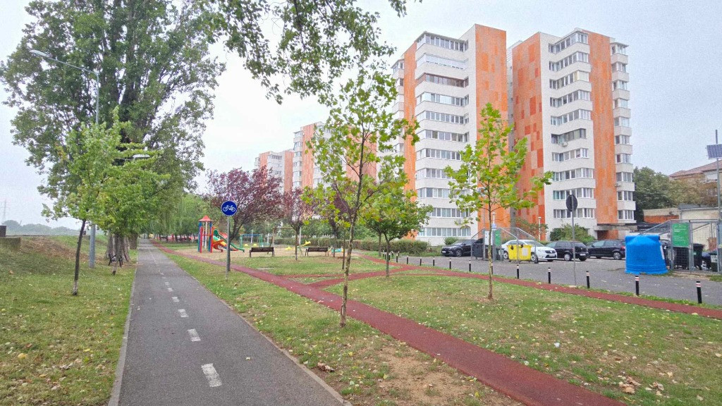 Ap 3 cam ultrarenovat tip C de vânzare, str Sovata