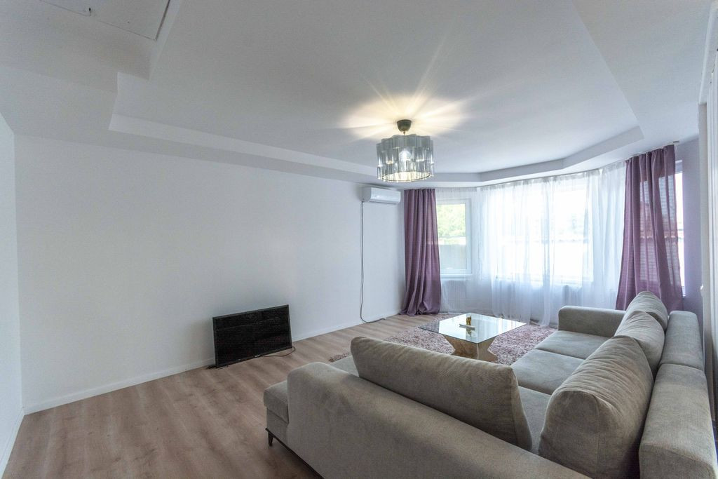 Branesti, Ilfov, casa primitoare, gata de mutat!Comision ...