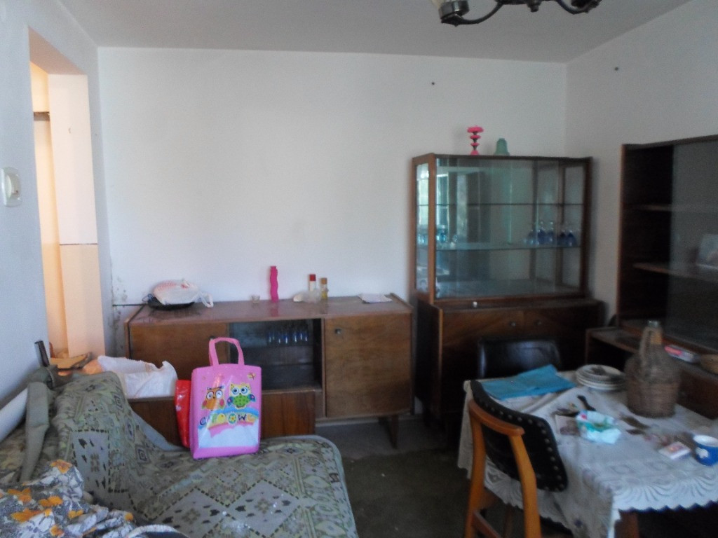 Apartament 3 camere decomandat in Ploiesti, zona adiacenta Republicii