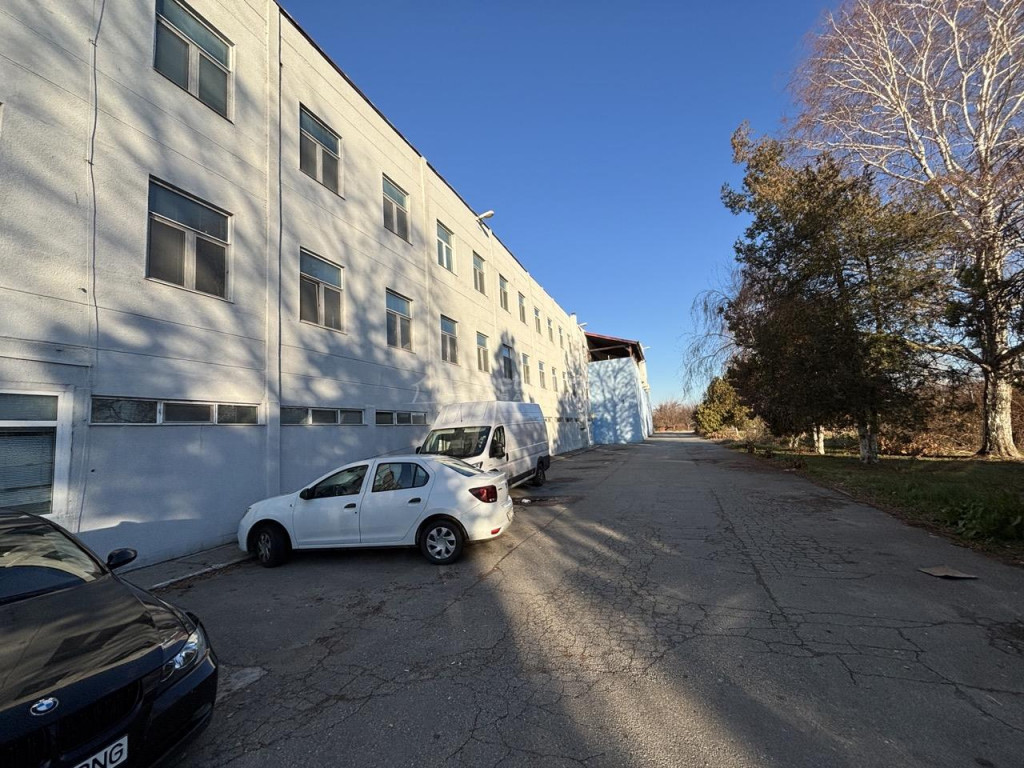 Complex industrial 30130 mp construit - Teren 42558 mp