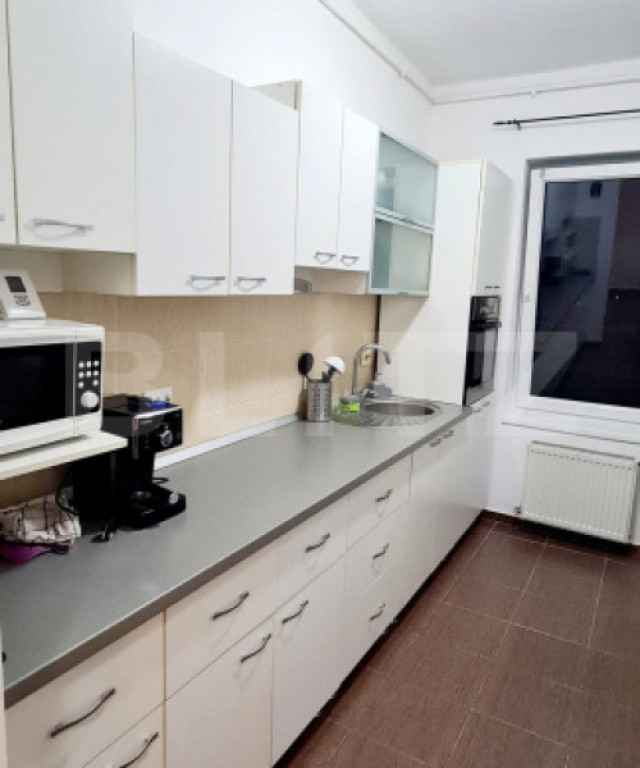 Apartament de 2 camere 60mp, parcare, Apahida