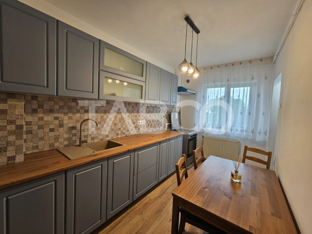 Apartament de inchiriat cu balcon modern zona Calea Dumbravi