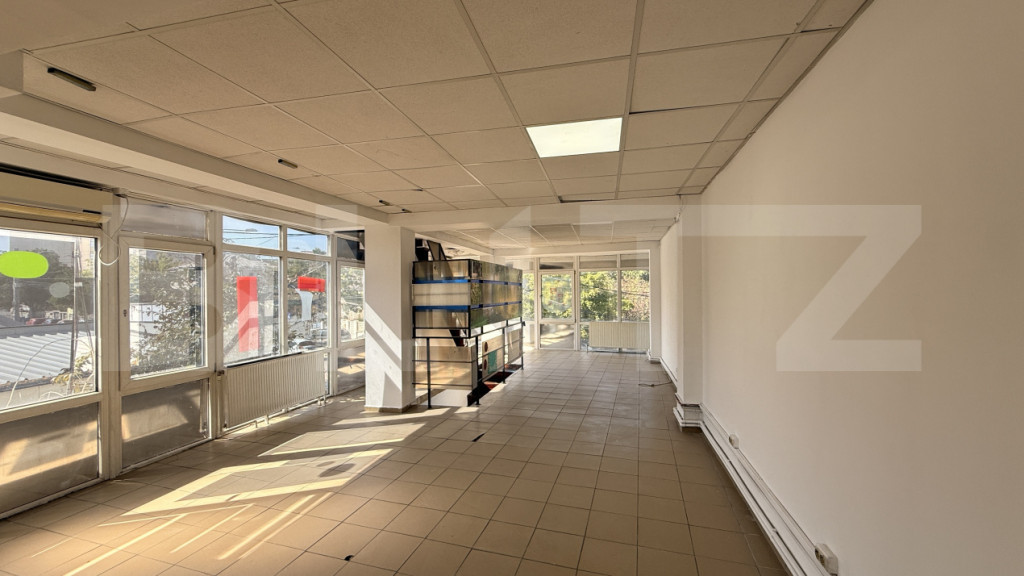 Spațiu comercial P + E + M, 308 mp utili, zona Medicina Vec