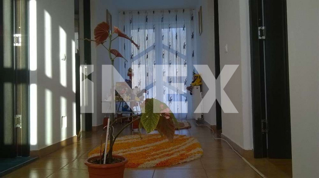 Casă spațioasă în Valea Mărului, cu anexa locuibilă ș