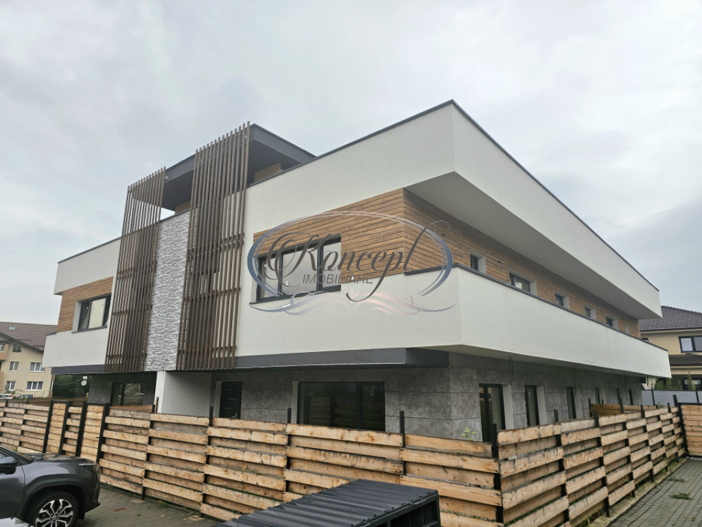 Casa de vanzare tip cvadruplex semifinisata zona Parcului Po