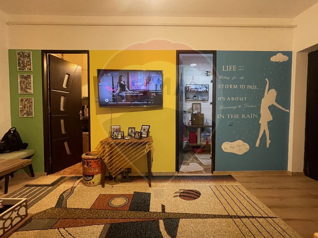 Apartament cu 2 camere de vânzare în zona Republicii