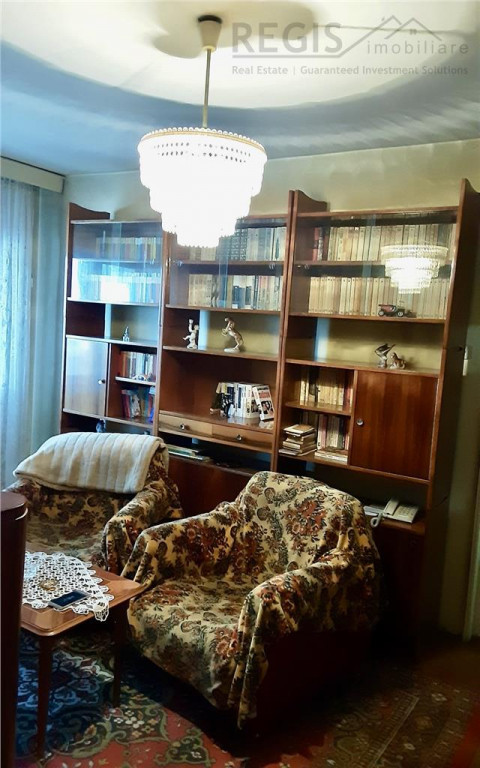 Apartament 2 camere de , zona Harmanului