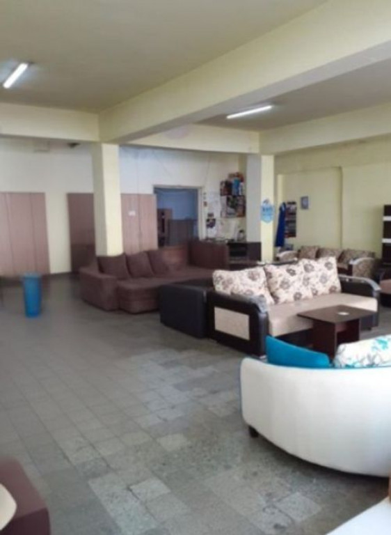 Zona Pantelimon P-ta Delfinului sp 370 mp vitrina 20 ml