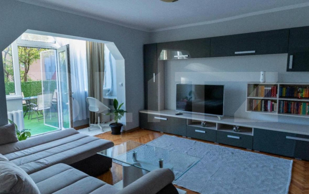 Apartament de inchiriat, cu 3 camere, terasa 20mp + garaj, C