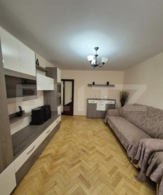 Apartament 3 Camere de Închiriat | Spațios & Luminat | Ia?