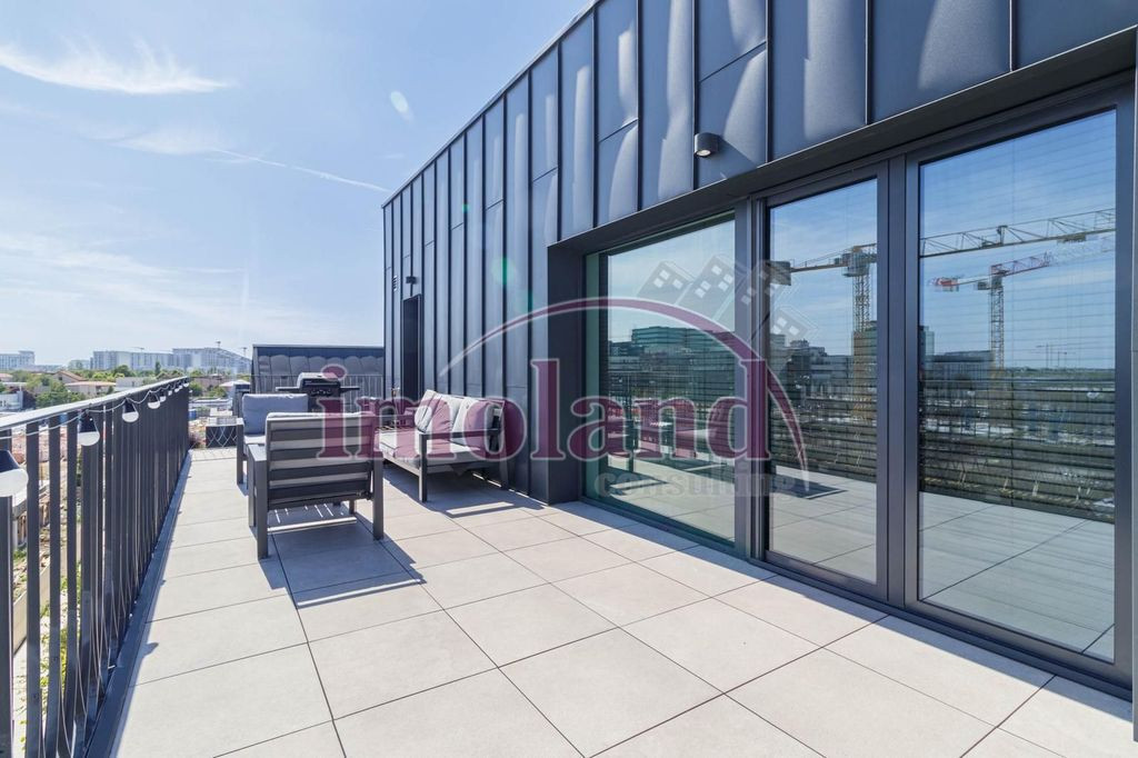 Vanzare - apartament - penthouse 3 camere + 2 terase - Av...