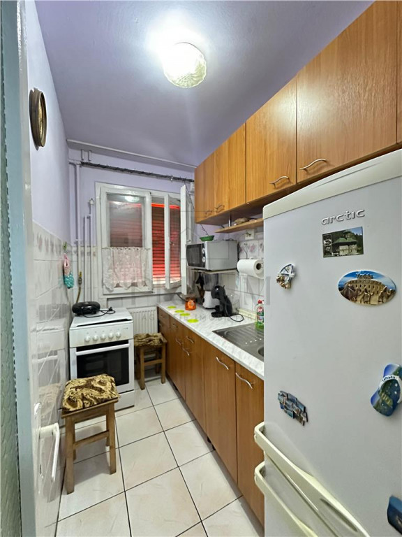 DACIA - 2 Camere - ETAJ 2 - Centrala proprie - Zona excelent