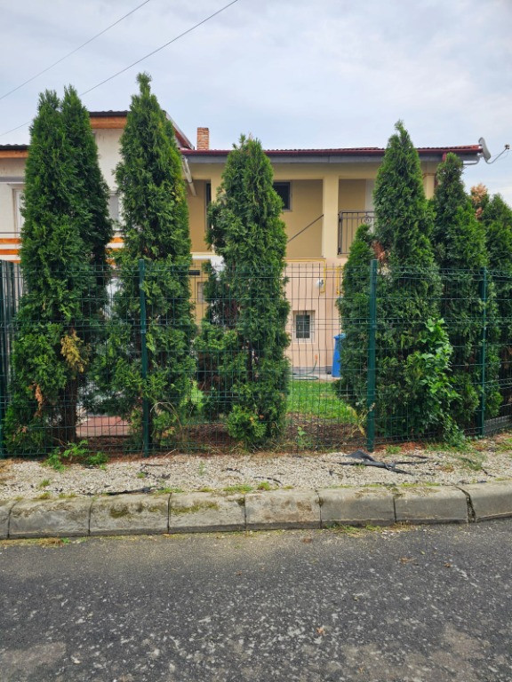 Apartament de inchiriat in casa