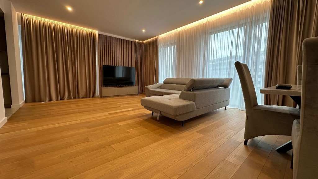 4 camere LUX One Herastrau Towers