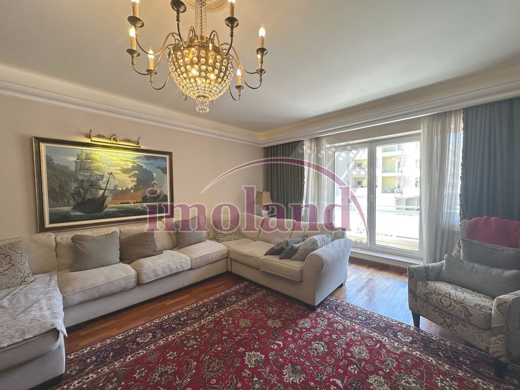 Apartament 4 camere - 193mpu - 2 terase - 2 locuri parcar...