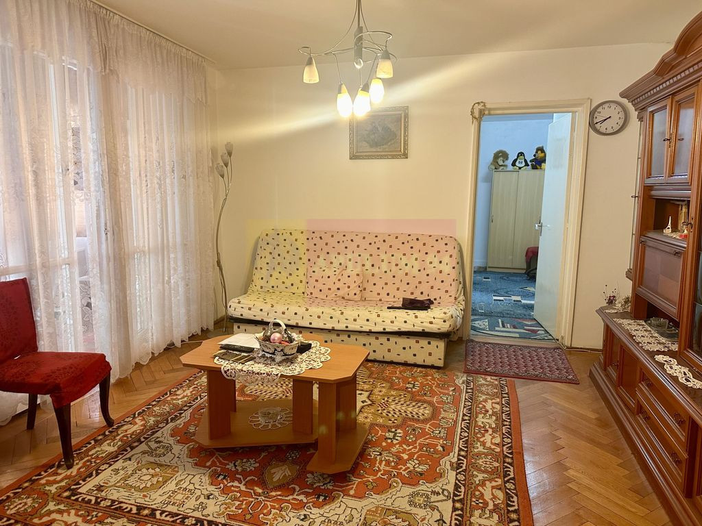 Apartament 3 camere Baba Novac- stradal-superpret