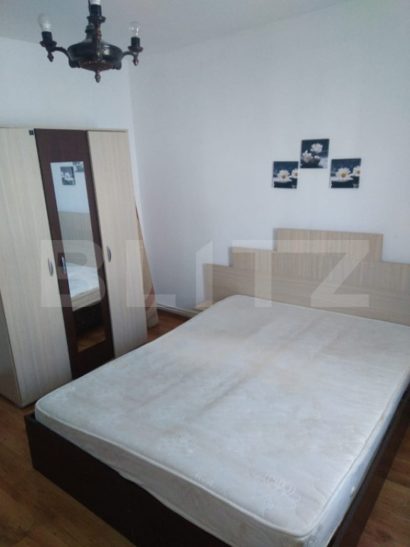 Apartament de inchiriat, cu 3 camere, zona Frumoasa