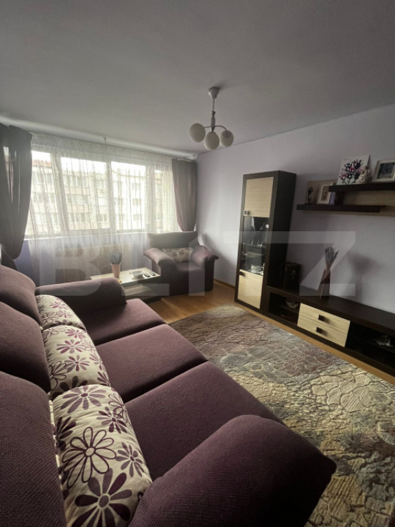 Apartament 4 camere, etaj 2, zona B-dul Decebal