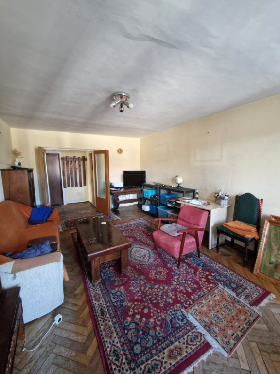 Apartament 3 camere, 80 mp, zona Biblioteca Judeteana