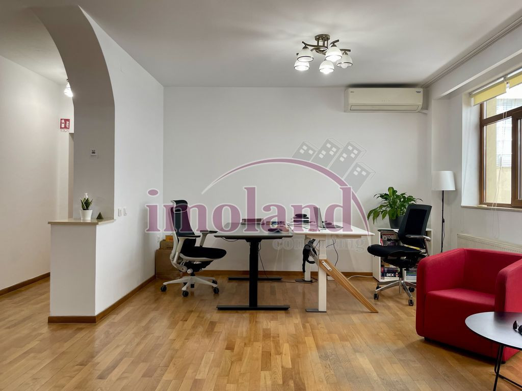 Inchiriere parter de bloc, ideal birouri | 114 mp, 3 cam ...