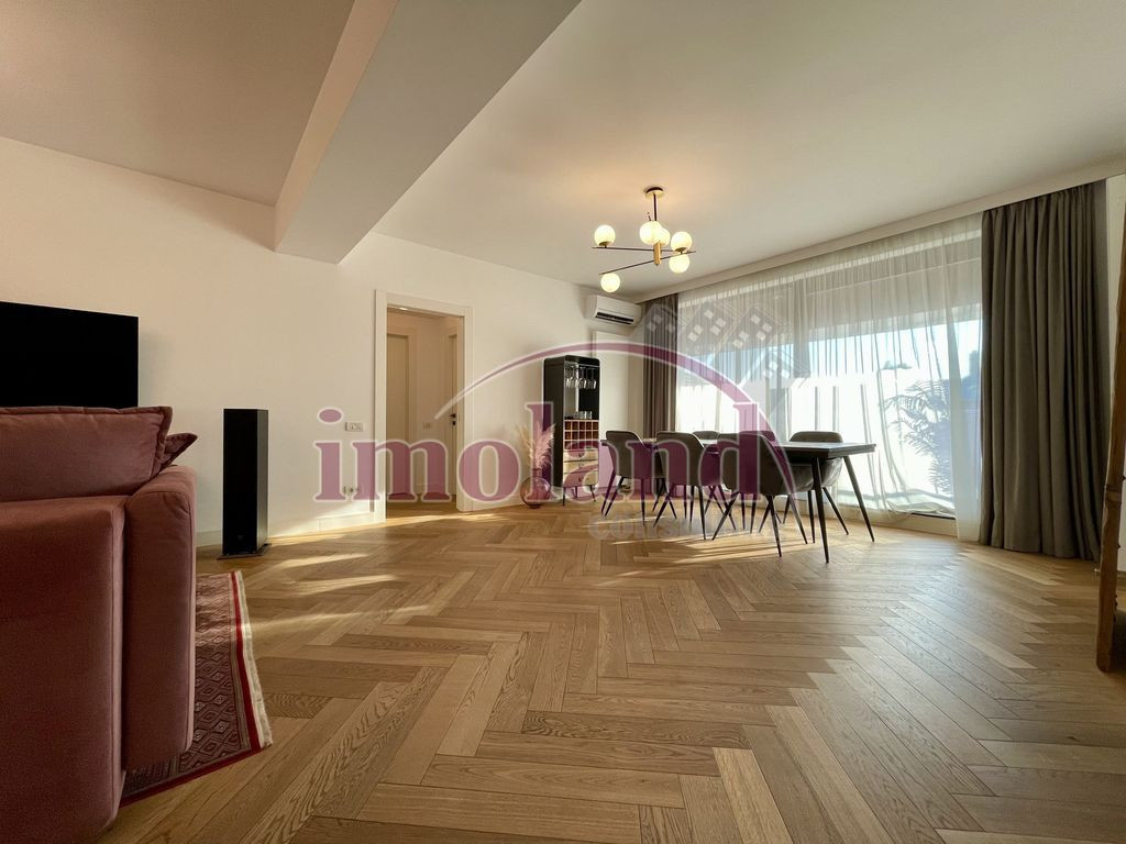 Vanzare apartament 4 cam 140 mp | 2 parcări | pădurea B...