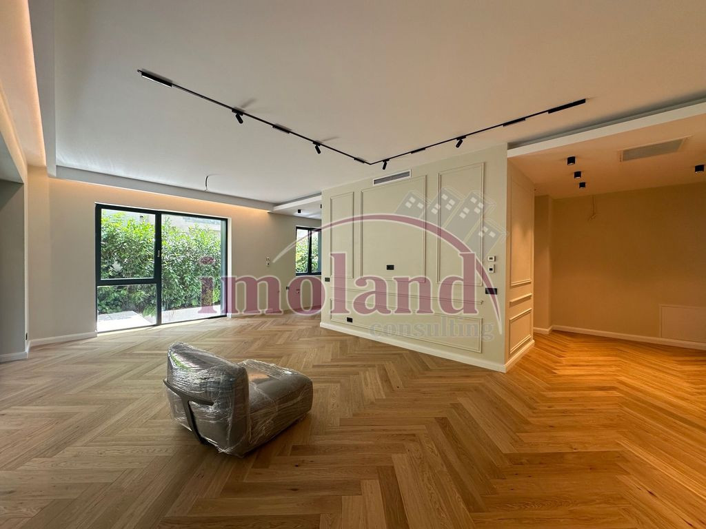 Parter inalt - 3 camere cu terase - Imobil boutique - Lac...