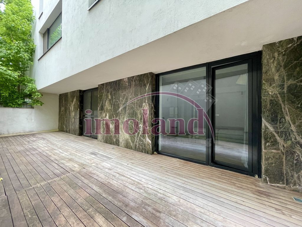 Inchiriere apartament 2 cam mobilat utilat, curte proprie...