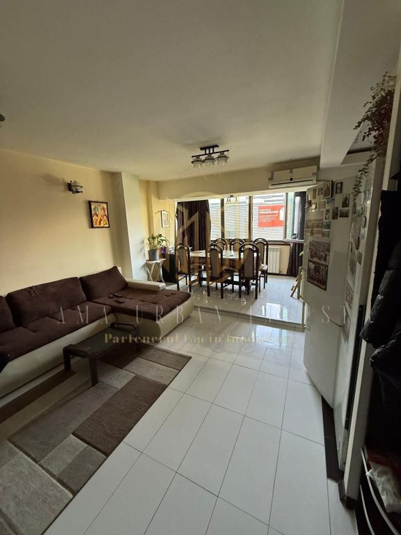 2 camere Mega Mall Kaufland 61 mp 85000 eur