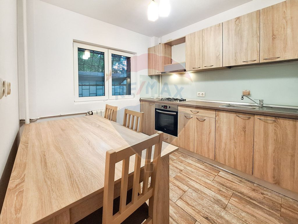 Apartament 3 camere de închiriat – Str. Turda, zona Io...