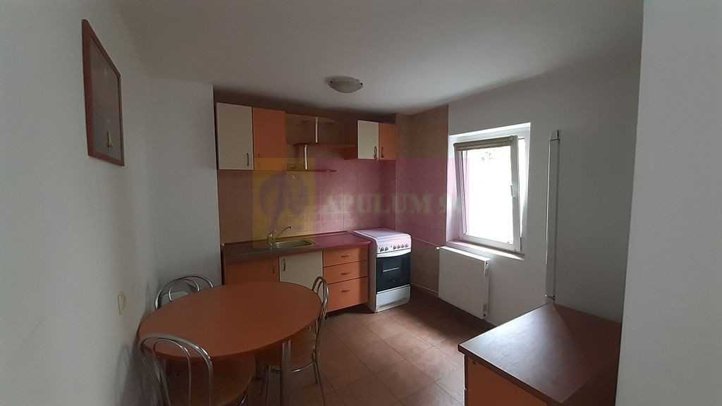 Garsonieră Piața Muncii - Aproape de Metrou