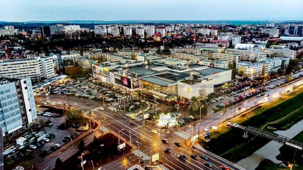 Cladire birouri / comerciala Tudor Vladimirescu-Iulius Mall