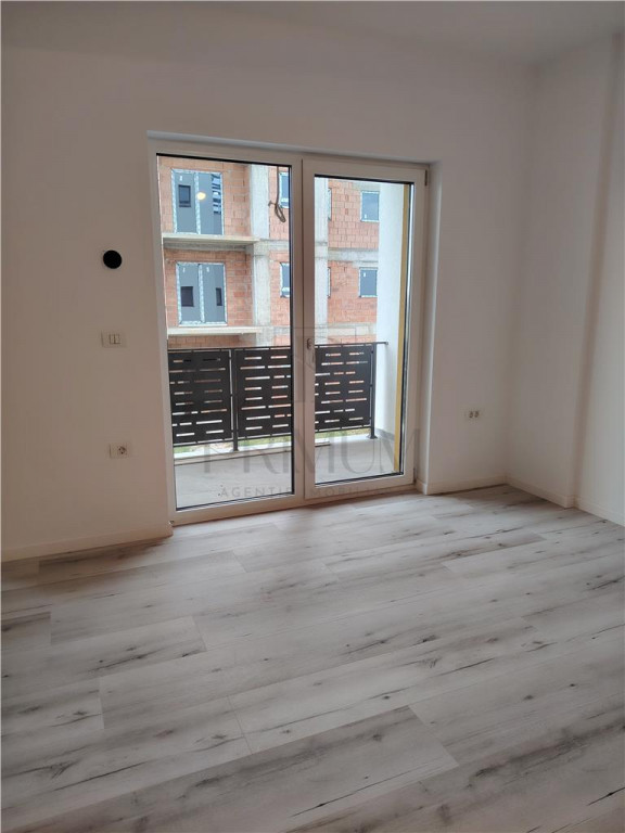 Apartament 2 camere - finalizat - centrala proprie - balcon