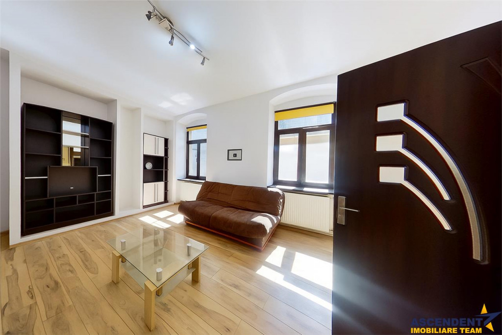 Garsoniera, luminoasa, mobilata si echipata, Centrul Istoric