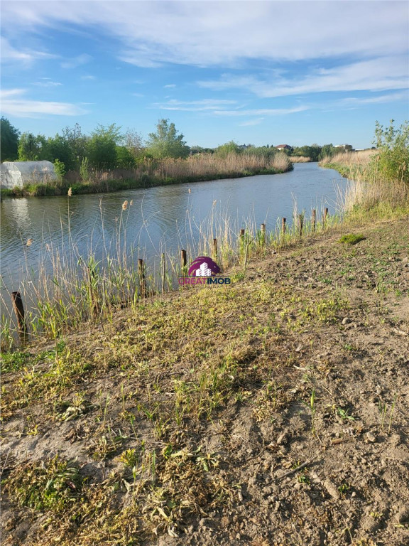 Teren 5600 mp Snagov Lac