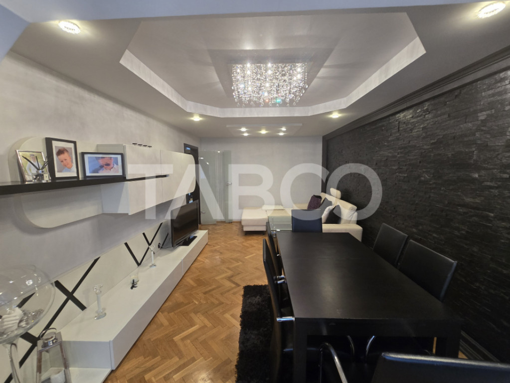 Apartament decomandat de vanzare 3 camere balcon parcare si